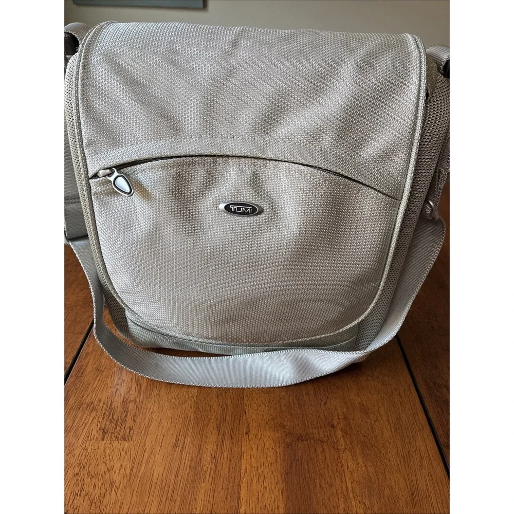 Tumi T3 Ballistic Nylon Large Briefcase Laptop Business Travel Bag